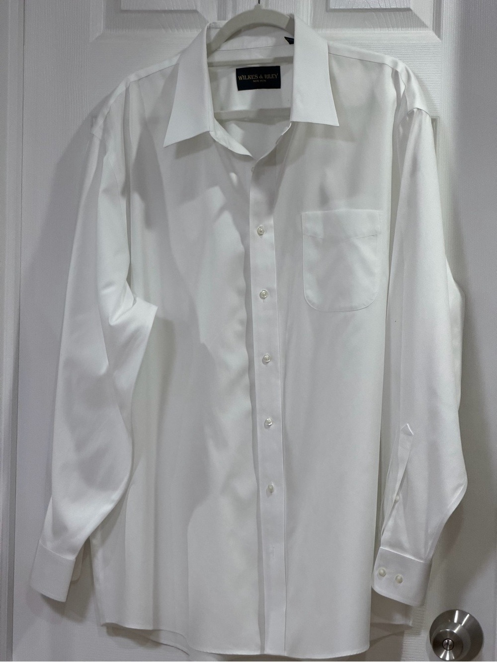 Wrinkle-Resistant White Men's Dress Shirt by